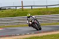 Middle Group Silver_Grey Bikes